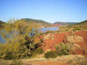 TERRE_lac_du_salagou
